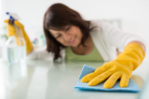 Removing stains from a mattress with gentle cleaning methods